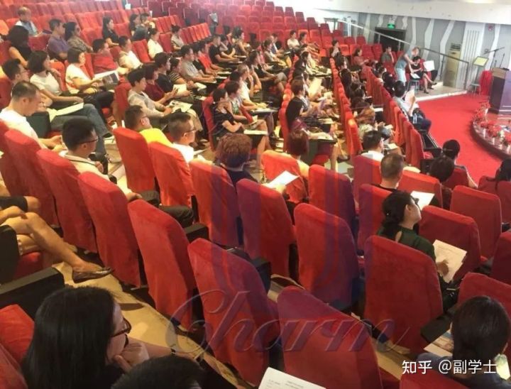 高考直加167分，她通過副學(xué)士成功逆襲了香港城市大學(xué)